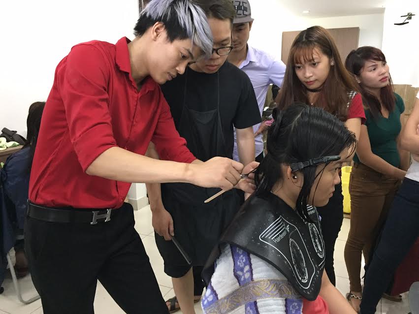 Dạy học cắt tóc nữ cơ bản chuyên nghiệp ở đâu tphcm
